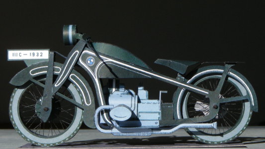 BMW R16