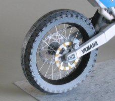 Rear wheel right side